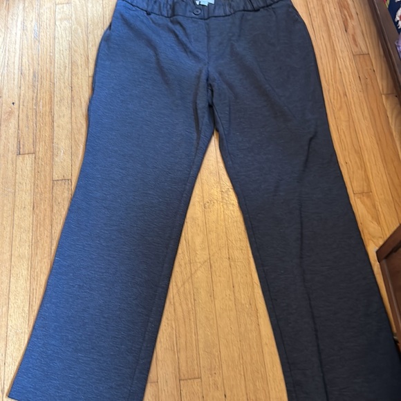 New York & Company Gray Pants with Stretch, very comfy—look perfect for work - Picture 2 of 4